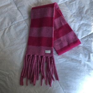 Coach girls pink scarf. Great condition!